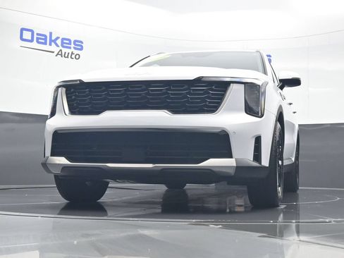 Certified 2026 Kia Sorento S FWD image 40