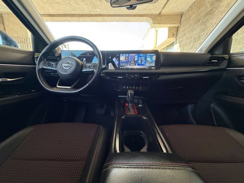 Used 2026 Nissan Kicks SR AWD/4WD image 28