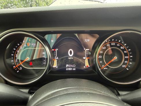 Used 2022 Jeep Gladiator Sport AWD/4WD image 16