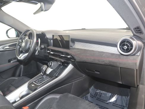 Used 2024 Alfa Romeo Tonale Veloce w/ Active Assist Package AWD/4WD image 45