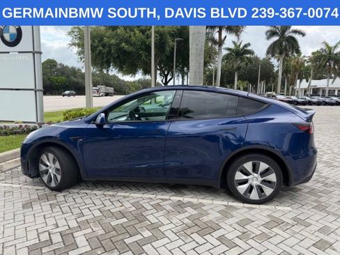 Used 2022 Tesla Model Y Long Range AWD/4WD image 14