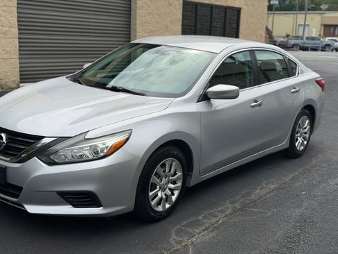 Used 2016 Nissan Altima 2.5 S w/ Power Driver Seat Package FWD image 40