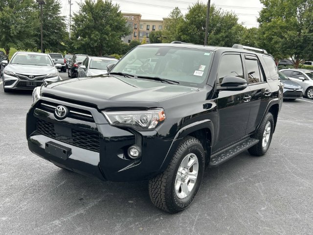 Used 2022 Toyota 4Runner SR5 Premium w/ Moonroof Package AWD/4WD image 8