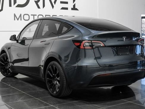 Used 2021 Tesla Model Y Long Range image 14