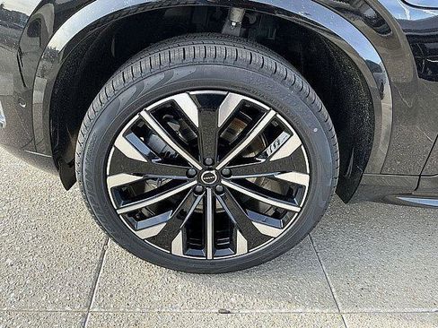 New 2026 Volvo XC90 T8 Ultra w/ Protection Package Premier AWD/4WD image 12