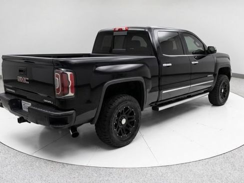 Used 2017 GMC Sierra 1500 Denali w/ Denali Ultimate Package AWD/4WD image 3