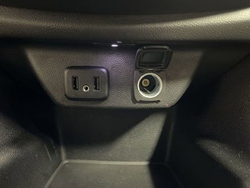 Used 2022 Chevrolet Traverse LS w/ Midnight/Sport Edition image 18