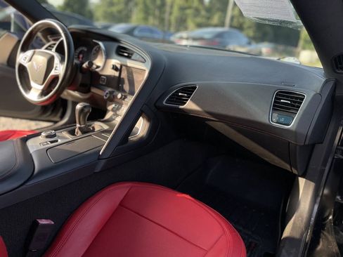 Used 2014 Chevrolet Corvette Stingray Coupe RWD image 24