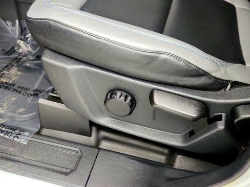 Used 2022 Ford Bronco Black Diamond image 11