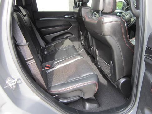 Used 2020 Jeep Grand Cherokee Trailhawk w/ Trailhawk Luxury Group image 8