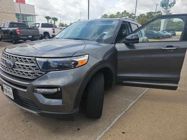 Used 2021 Ford Explorer Limited w/ Equipment Group 301A RWD image 10