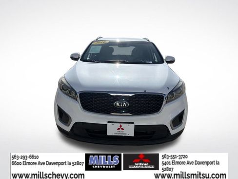 Used 2016 Kia Sorento AWD image 2