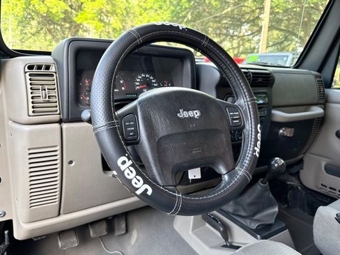 Used 2006 Jeep Wrangler X w/ Tire & Wheel Group (Ecco) AWD/4WD image 21
