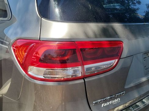 Used 2016 Kia Sorento SX AWD/4WD image 9