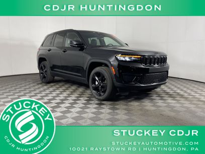 Used 2023 Jeep Grand Cherokee Altitude