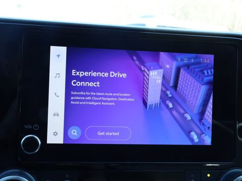 Used 2023 Toyota Highlander XLE image 25