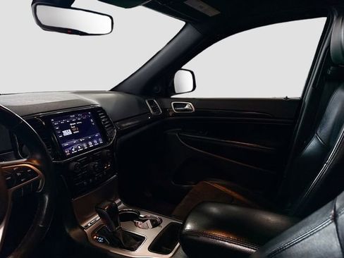 Used 2019 Jeep Grand Cherokee Altitude image 23