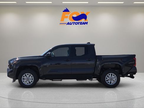 Certified 2026 Toyota Tacoma SR5 RWD image 2
