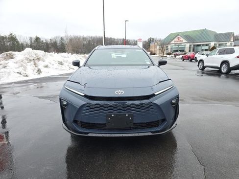 New 2026 Toyota Crown Signia XLE image 8