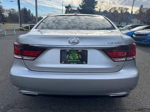 Used 2013 Lexus LS 460 AWD w/ Ultra Luxury Pkg image 4