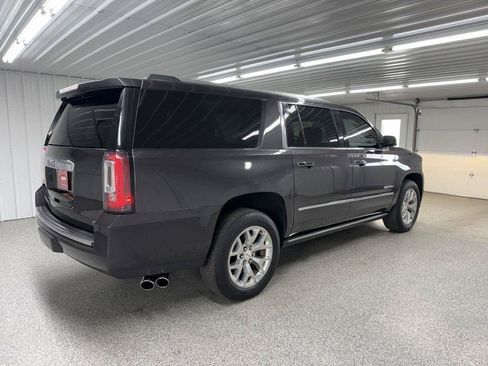 Used 2017 GMC Yukon XL Denali w/ Open Road Package AWD/4WD image 7