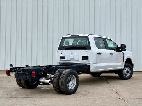 New 2025 Ford F350 XL w/ Snow Plow Prep Package image 5