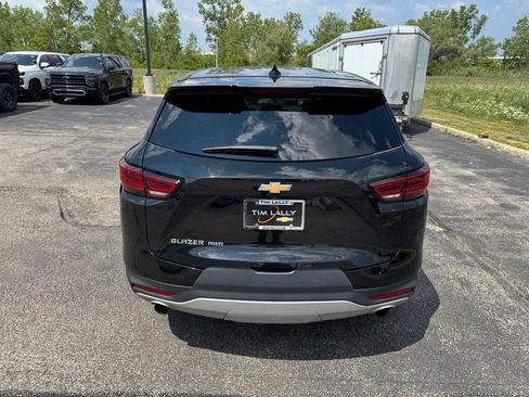 Used 2025 Chevrolet Blazer LT AWD/4WD image 6