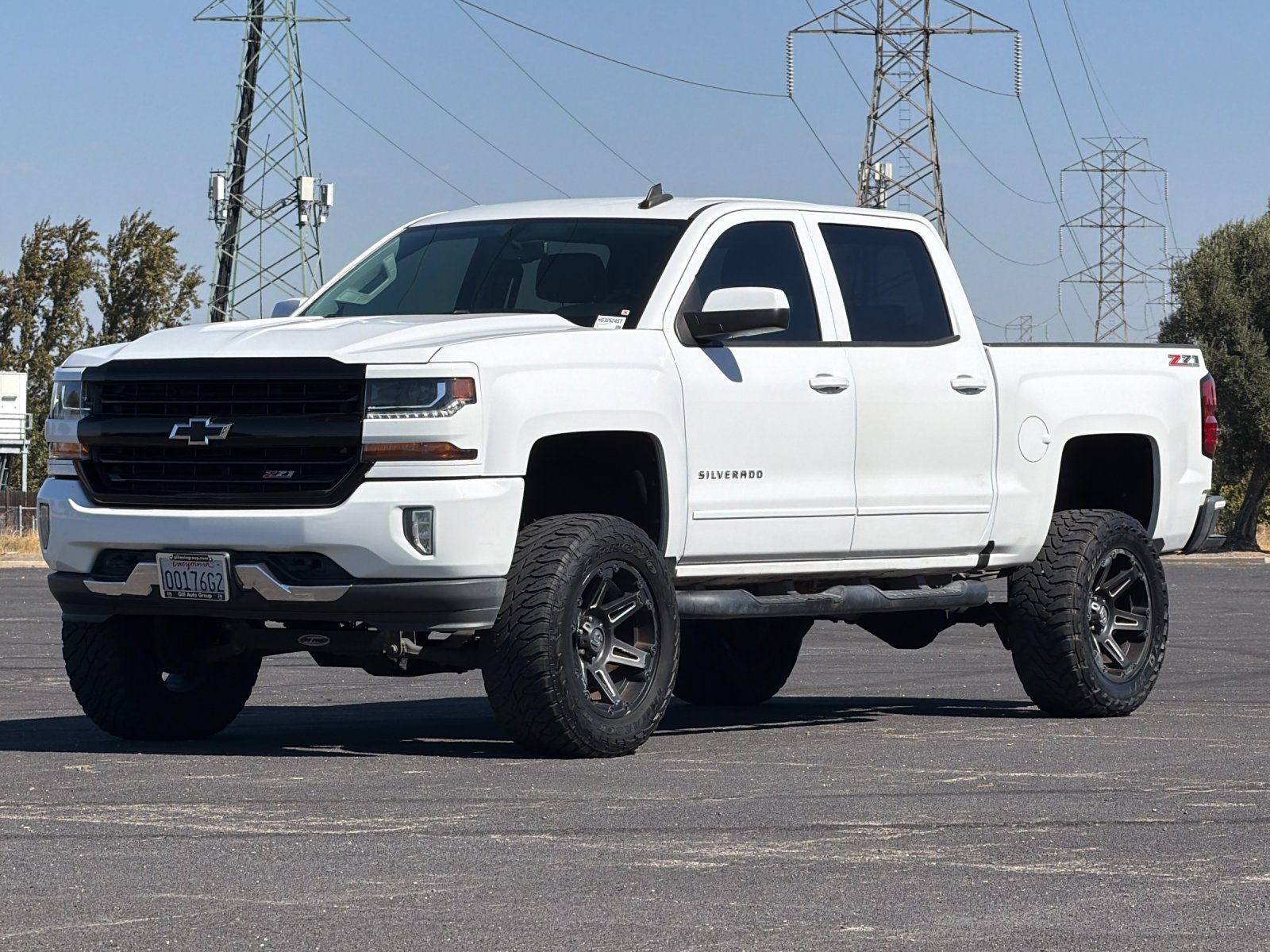 Used 2017 Chevrolet Silverado 1500 LT w/ All Star Edition AWD/4WD image 8