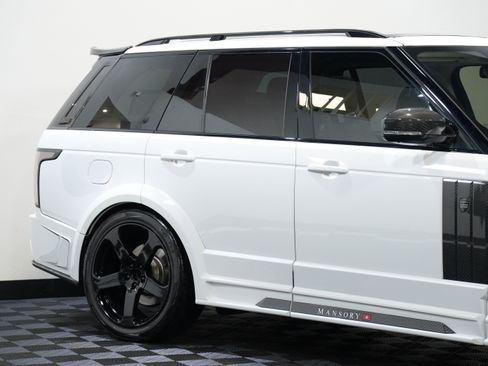 Used 2014 Land Rover Range Rover Supercharged image 17