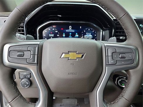 New 2025 Chevrolet Silverado 1500 LT w/ Convenience Package II image 24