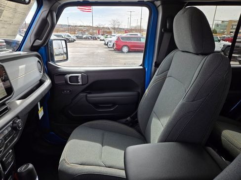 New 2026 Jeep Gladiator Sport image 24