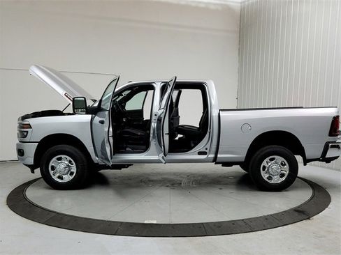 New 2026 RAM 2500 Tradesman w/ Chrome Appearance Group image 12