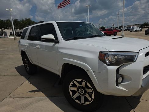 Used 2019 Toyota 4Runner TRD Off-Road Premium AWD/4WD image 1