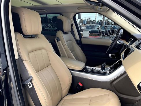 Used 2020 Land Rover Range Rover Sport HSE image 7