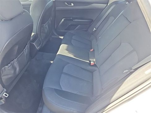 Used 2022 Kia K5 LXS image 27