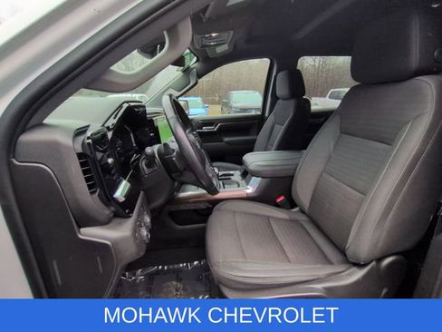 Used 2023 Chevrolet Silverado 1500 RST AWD/4WD image 19