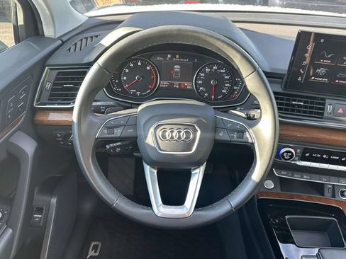 Used 2023 Audi Q5 2.0T Premium w/ Convenience Package AWD/4WD image 16