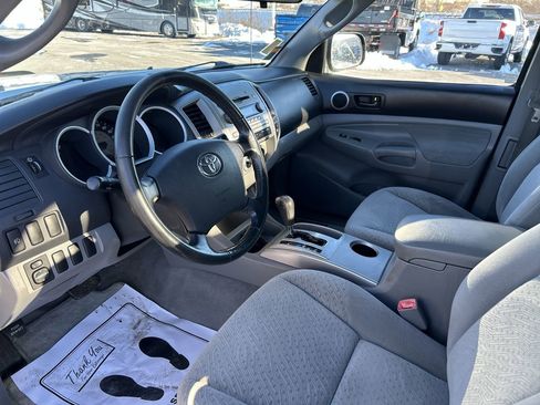 Used 2007 Toyota Tacoma PreRunner image 25