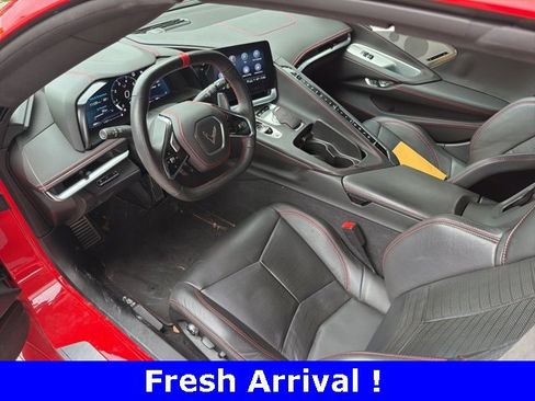 Used 2021 Chevrolet Corvette Stingray w/ Z51 Performance Package image 8