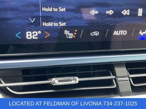 Certified 2025 Chevrolet Equinox EV LT image 34