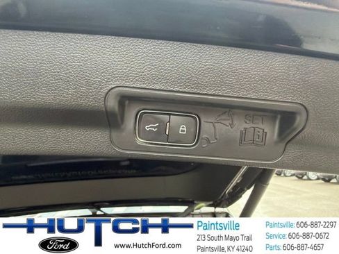 Used 2021 Ford Explorer XLT w/ Class III Trailer Tow Package AWD/4WD image 18