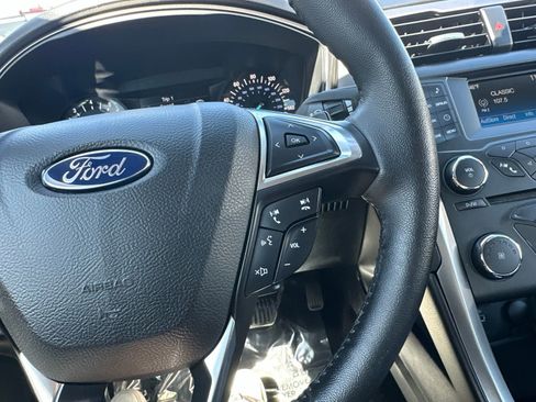 Used 2017 Ford Fusion SE w/ Equipment Group 201A AWD/4WD image 44