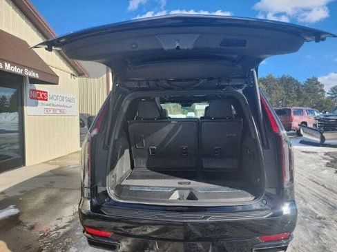 Used 2022 Cadillac Escalade Sport w/ Touring Package AWD/4WD image 55