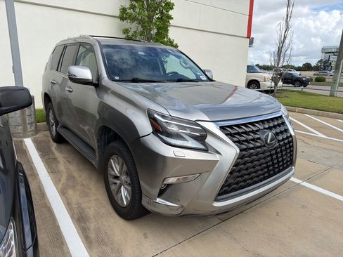 Used 2023 Lexus GX 460 Premium w/ Premium Plus Package image 2