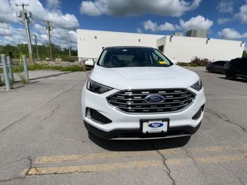 Used 2022 Ford Edge SEL w/ Convenience Package AWD/4WD image 3