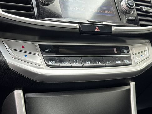 Used 2014 Honda Accord EX-L image 19