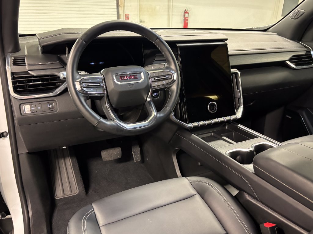 Used 2026 GMC Acadia Elevation w/ Elevation Premium Package FWD image 26