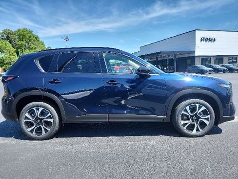 New 2026 MAZDA CX-5 Preferred AWD/4WD image 2