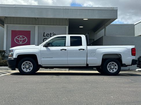 Used 2018 Chevrolet Silverado 1500 W/T w/ WT Convenience Package RWD image 2