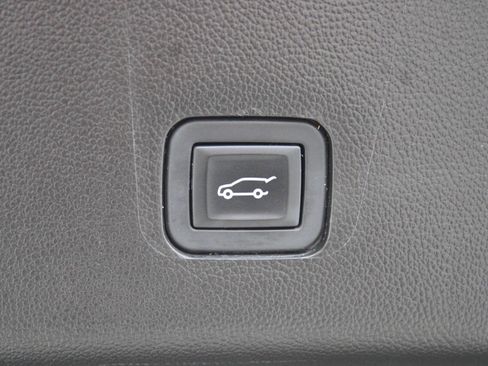 Used 2018 Chevrolet Traverse LT AWD/4WD image 15